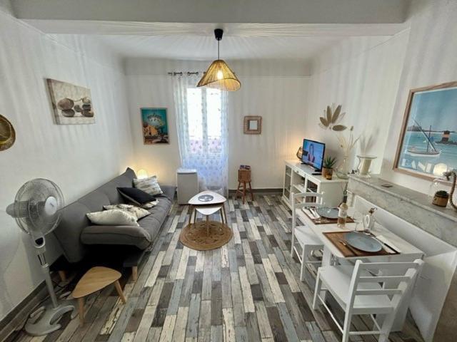 T2 Hyper Centre Apartment Bandol